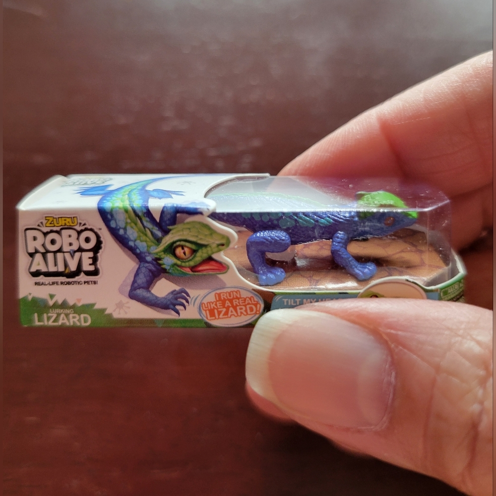Mini Brands Robo Alive Lizard